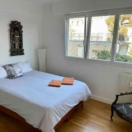 Luxury Near Eiffel Tower 2 Bedrooms