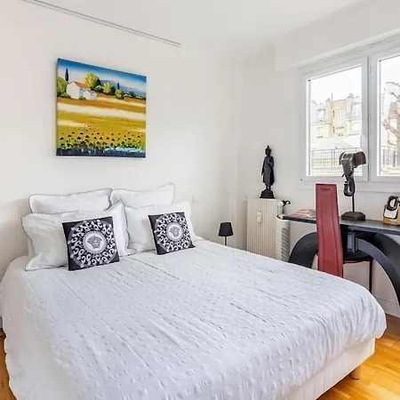 Apartment Luxury Near Eiffel Tower 2 Bedrooms Paris