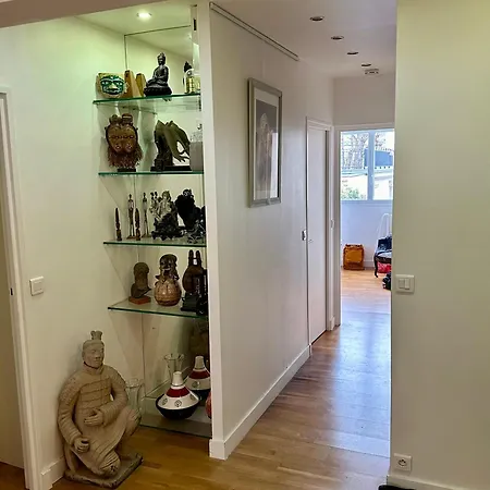 Luxury Near Eiffel Tower 2 Bedrooms *