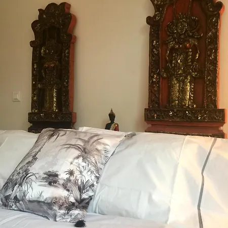 Luxury Near Eiffel Tower 2 Bedrooms Apartment *