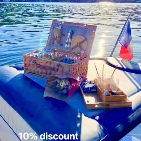 Luxury Near Eiffel Tower 2 Bedrooms Paris